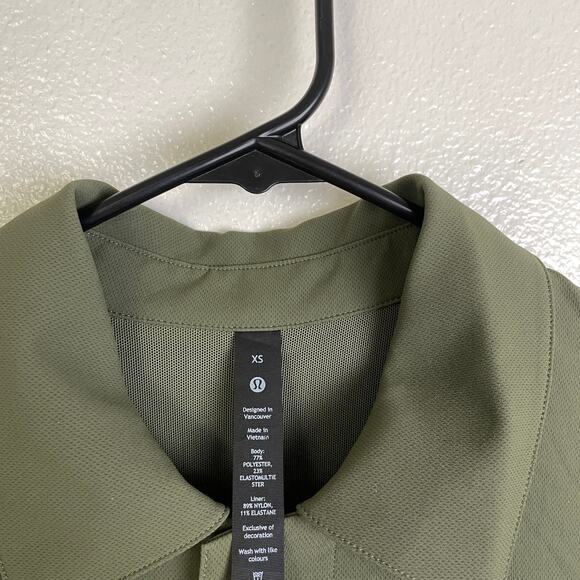 Lululemon Cargo Pocket Shirt Mens XS Green Snap Long Sleeve Utility Stretch NWT - Picture 7 of 10